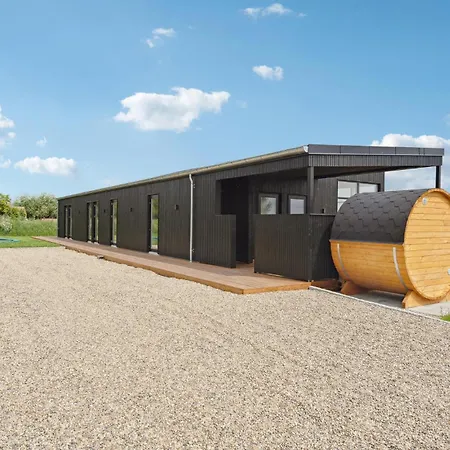 Дом отдыха 5 Bedroom Pet Friendly In