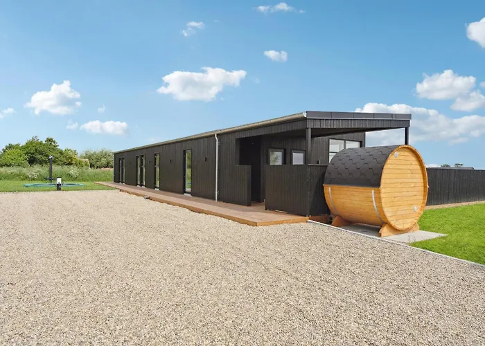 Дом отдыха 5 Bedroom Pet Friendly In