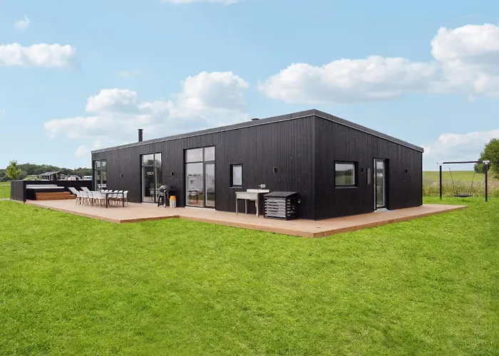 Дом отдыха 5 Bedroom Pet Friendly In *